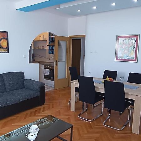 Apartments Ivan & Luka スプリト エクステリア 写真